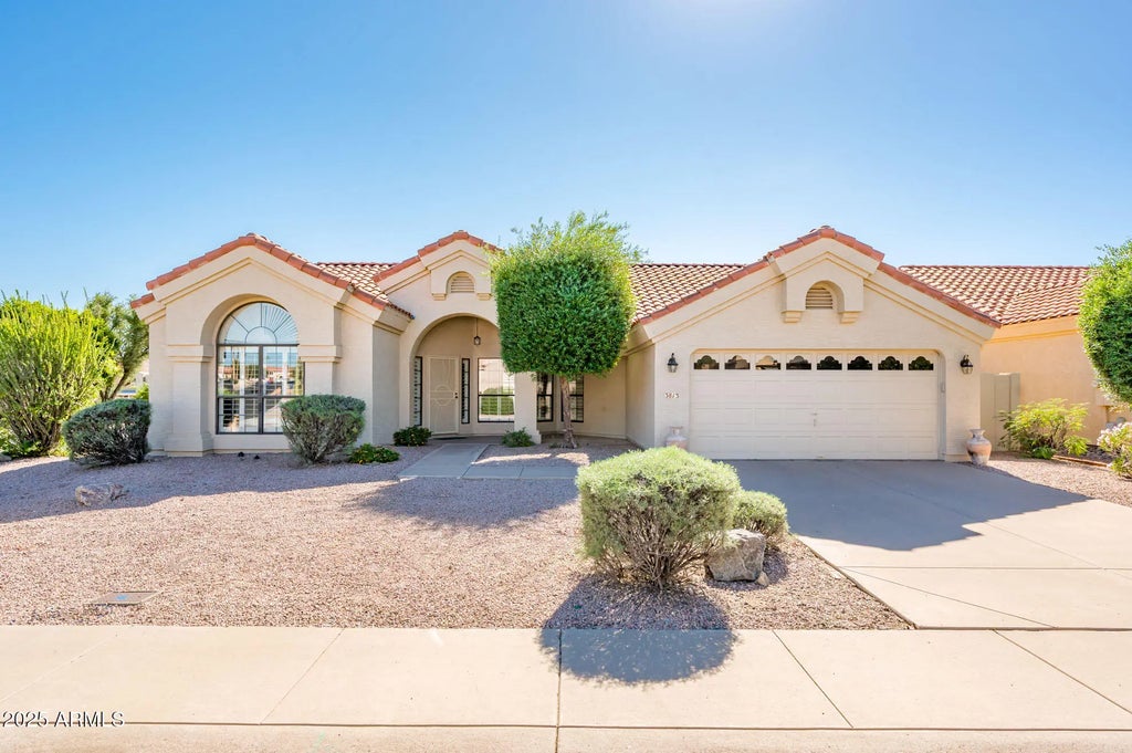 3813 E Desert Flower Lane, Phoenix