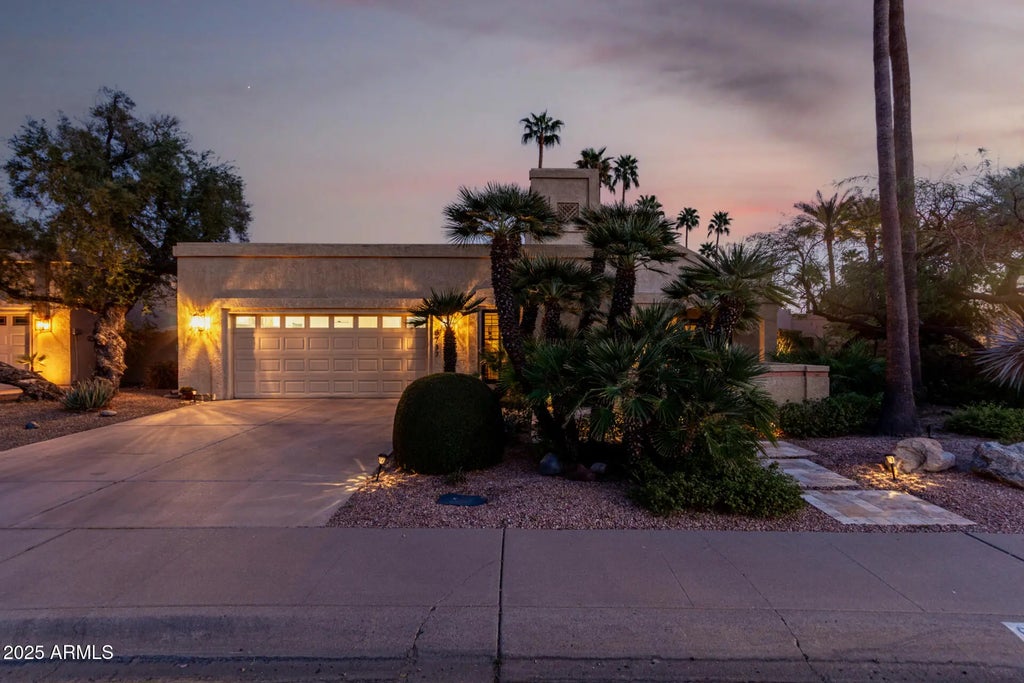 8737 E San Vicente Drive, Scottsdale