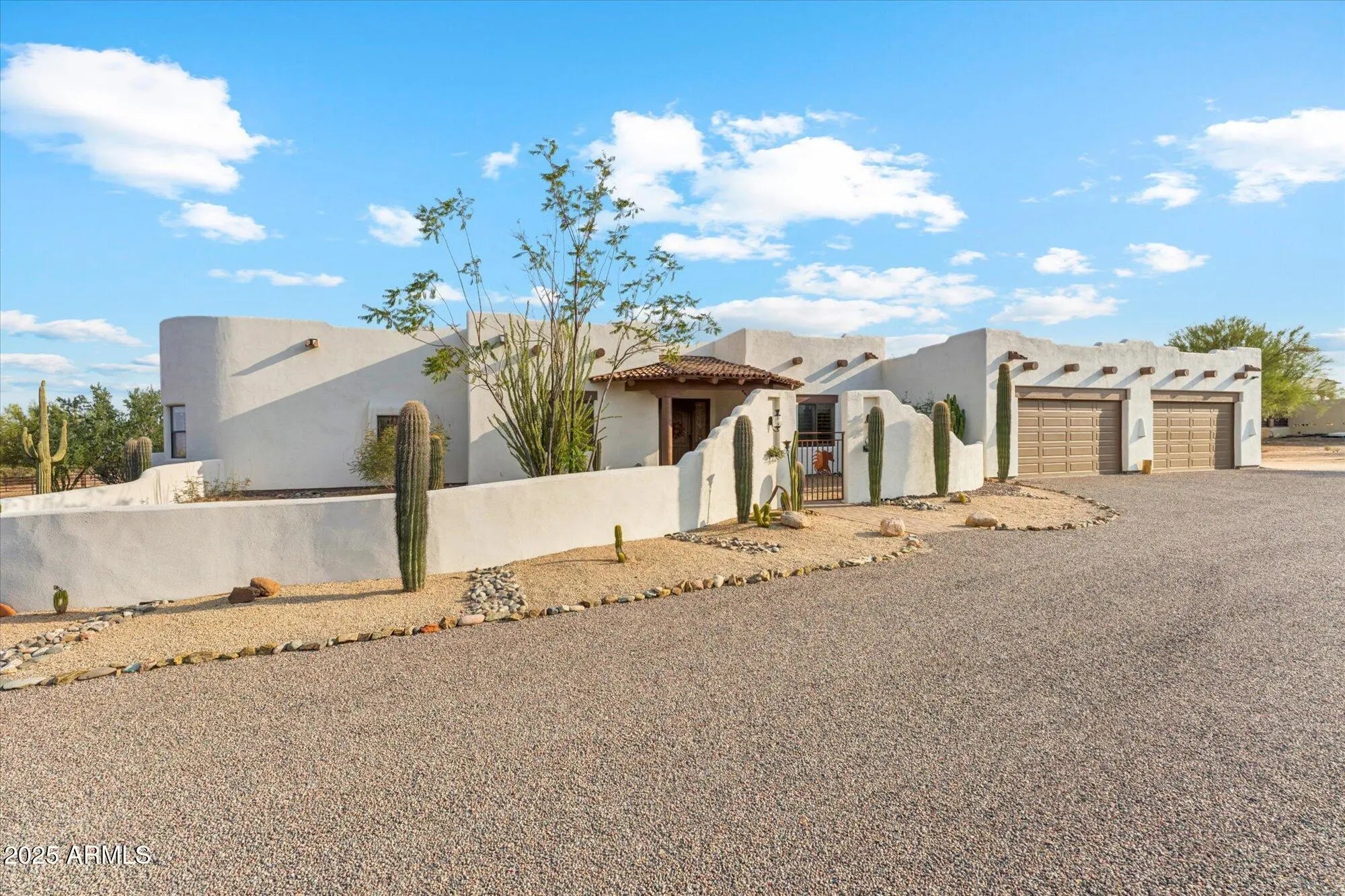 Photo of Listing #6933302