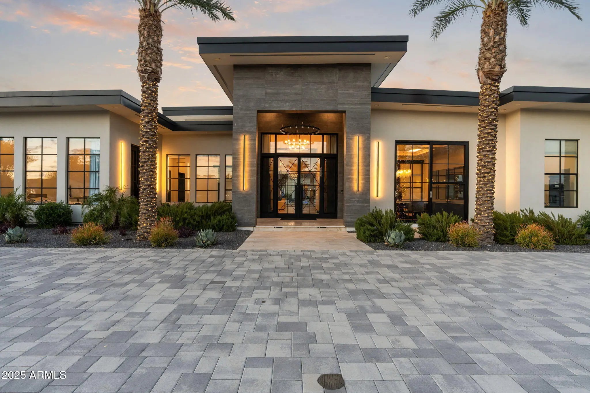 Photo of Listing #6939767