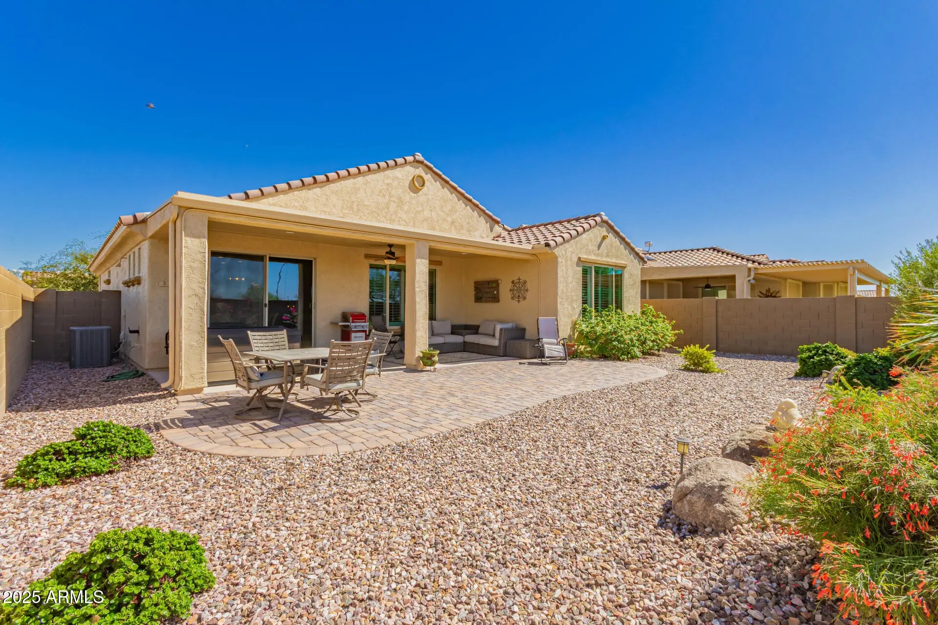 Photo of Listing #6938554