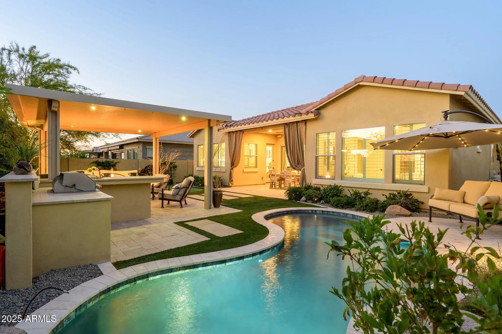 Photo of Listing #6934265