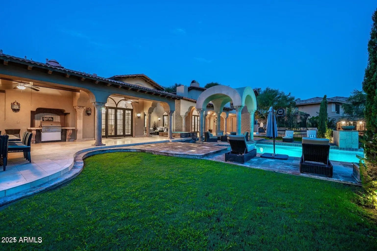 Photo of Listing #6935678