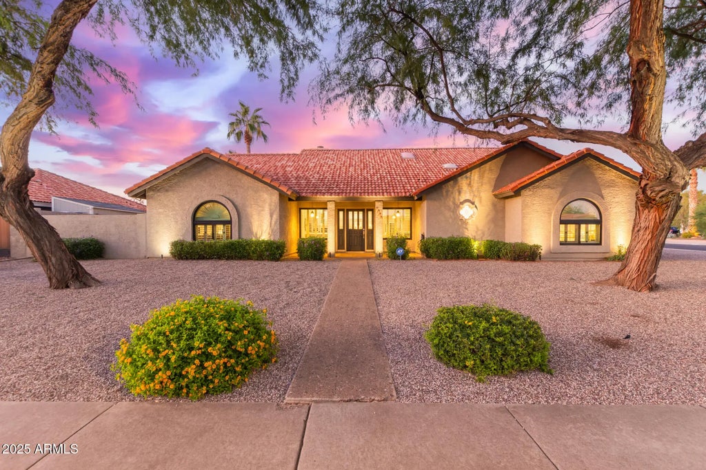 6030 E Winchcomb Drive, Scottsdale