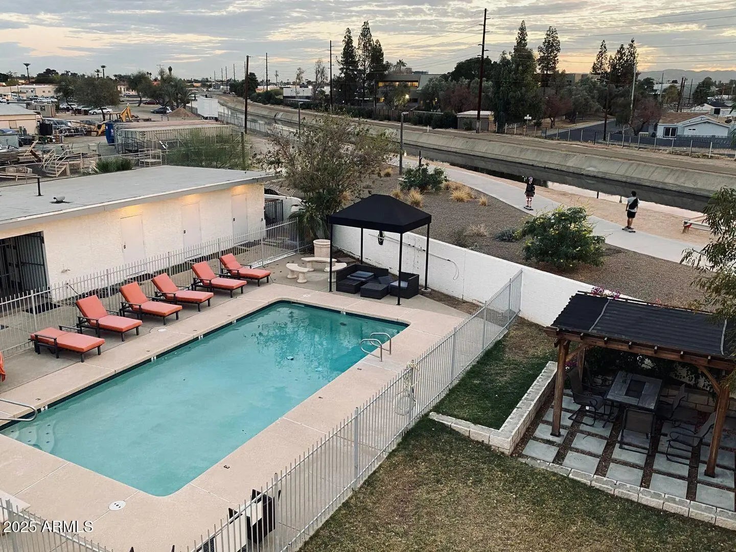 Photo of Listing #6933408