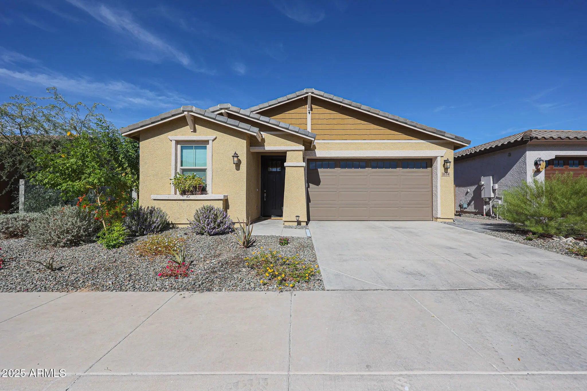 Photo of Listing #6936054