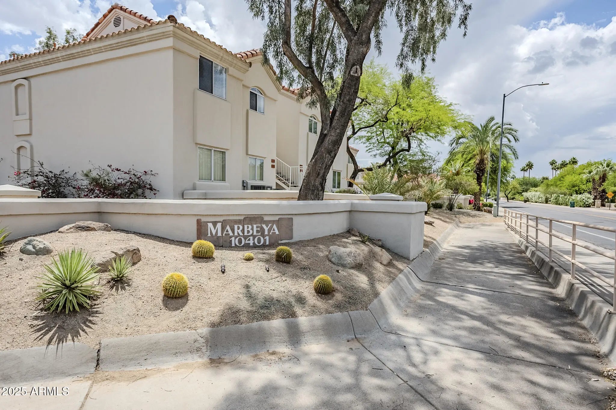 Photo of Listing #6933369