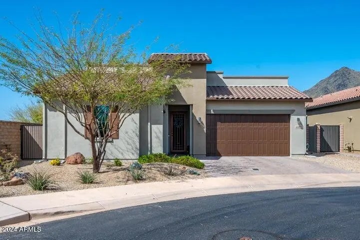 Photo of Listing #6933372