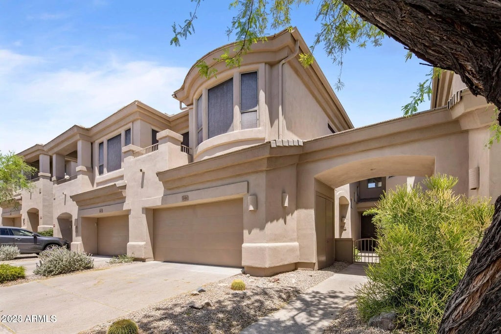 16420 N Thompson Peak Parkway (unit 2018), Scottsdale