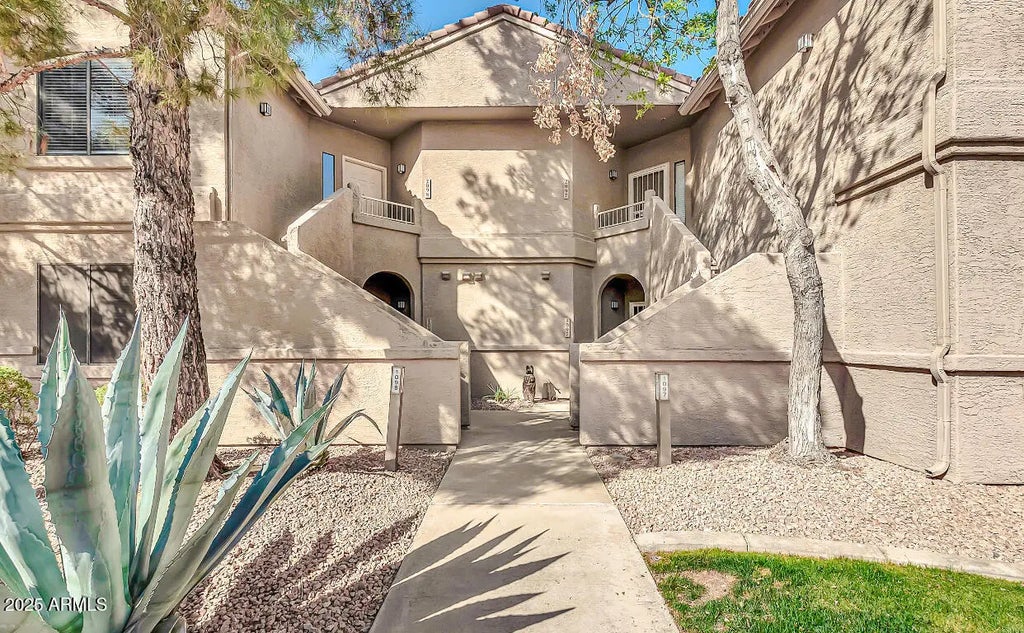 15380 N 100th Street (unit 2098), Scottsdale