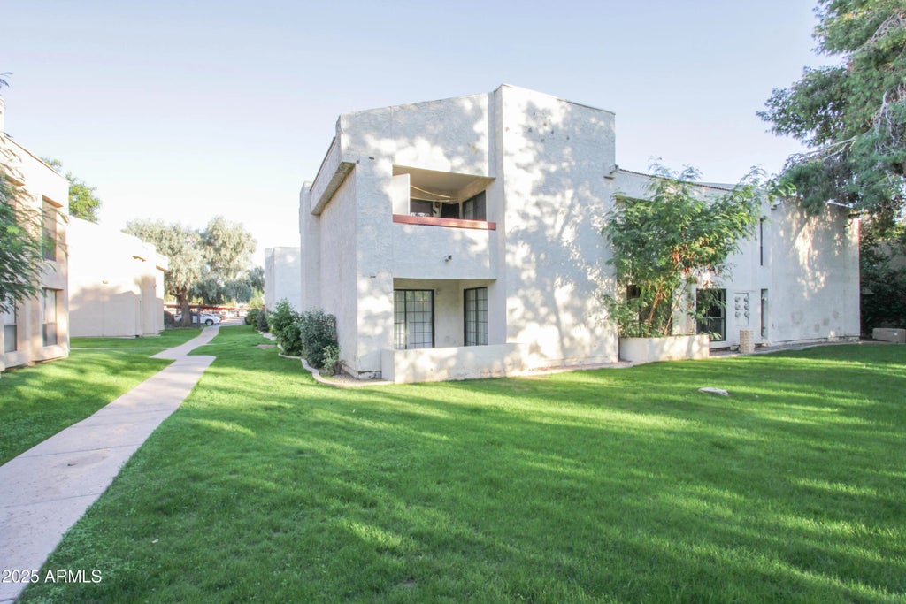 3119 W Cochise Drive (unit 109), Phoenix