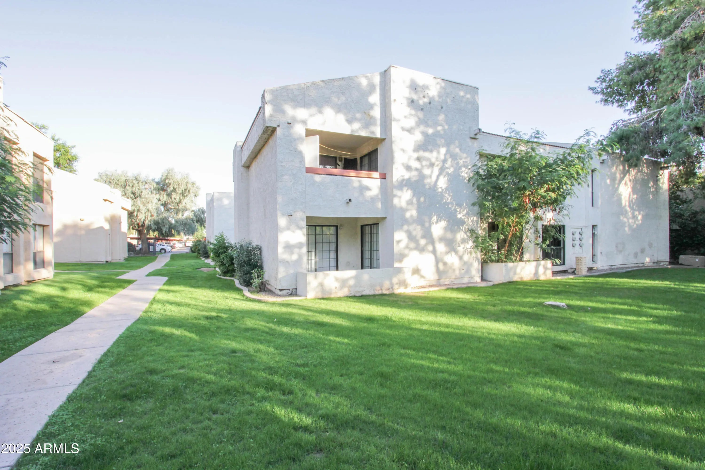 Photo of Listing #6933858