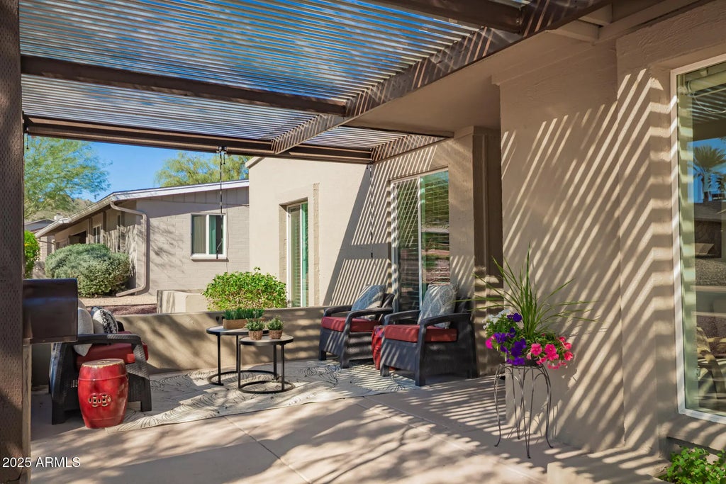 2432 E Cochise Road, Phoenix