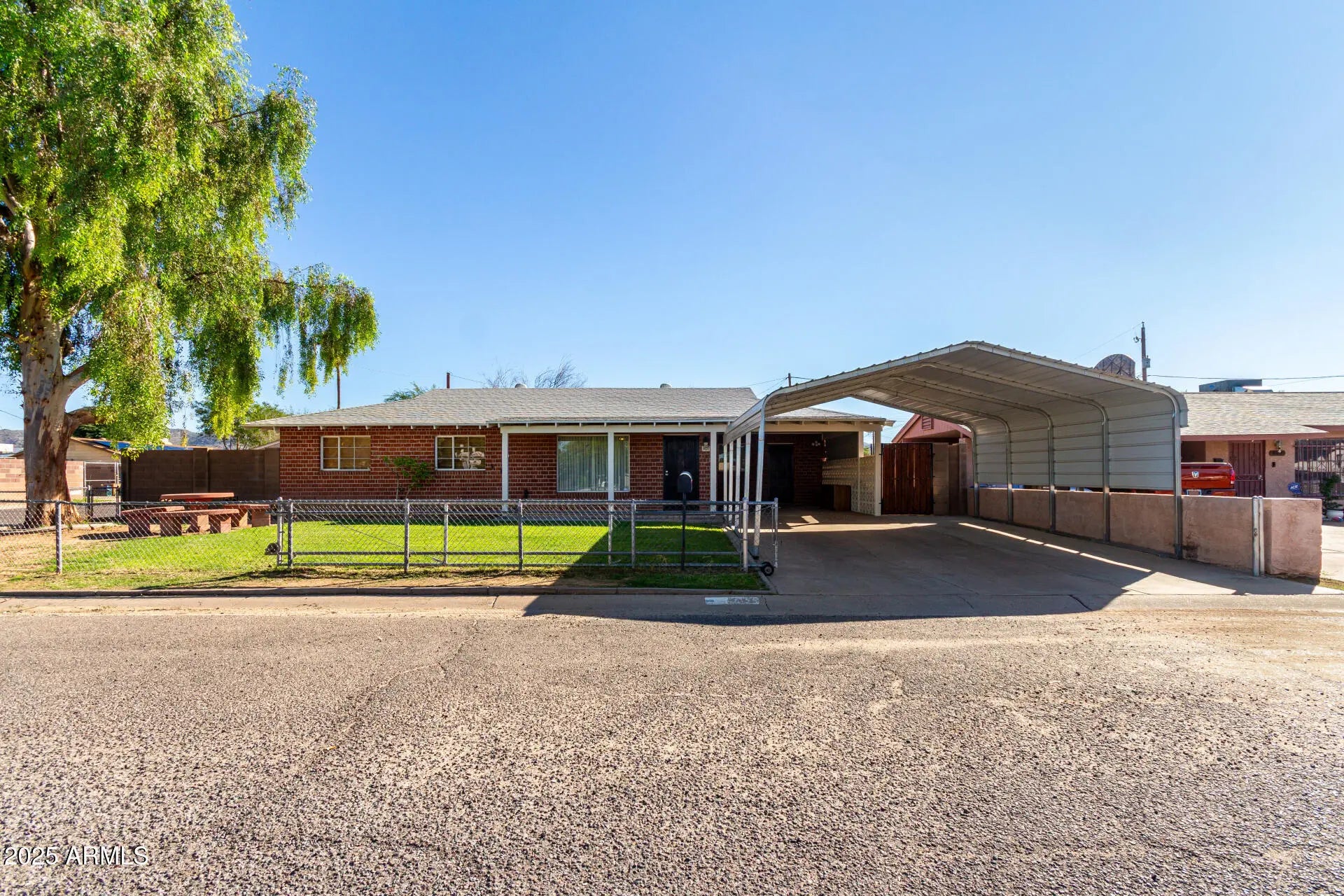 Photo of Listing #6935545