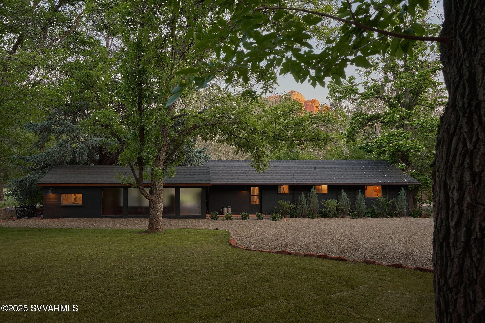 Photo of Listing #6934856