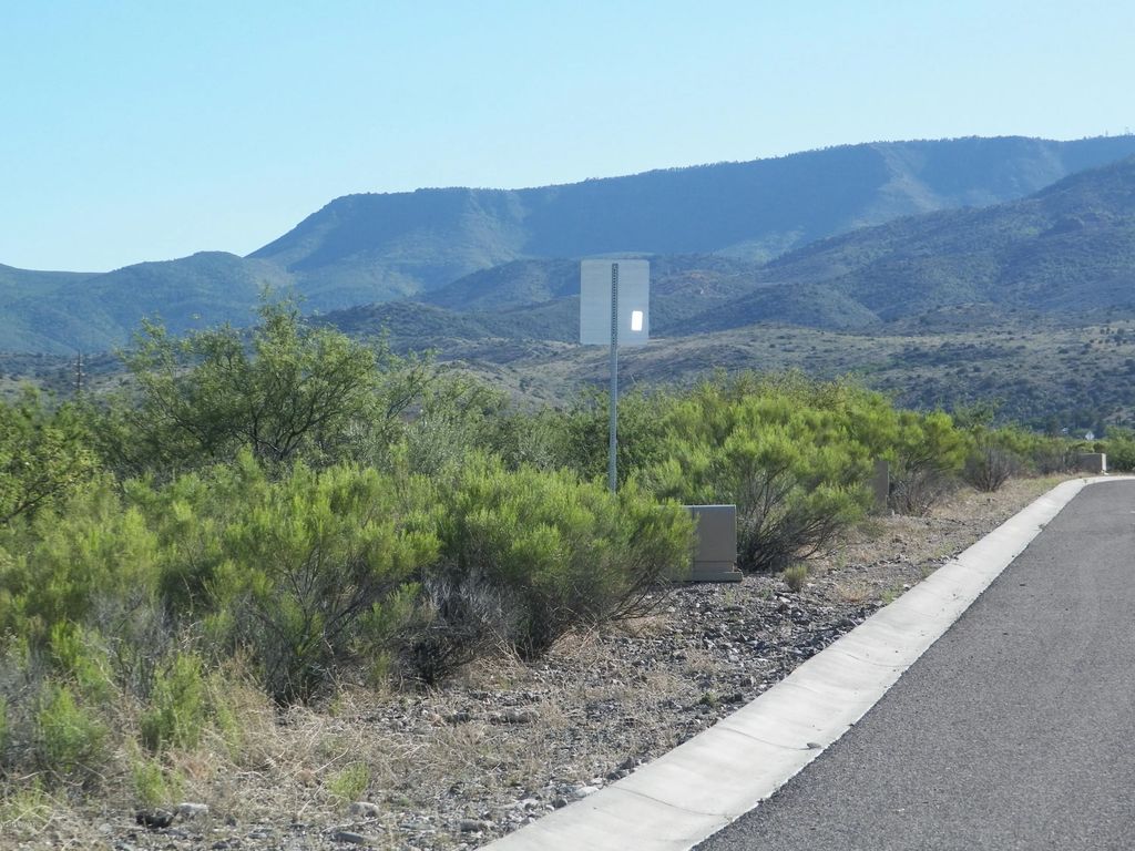 571 Skyline Drive (unit 242), Clarkdale
