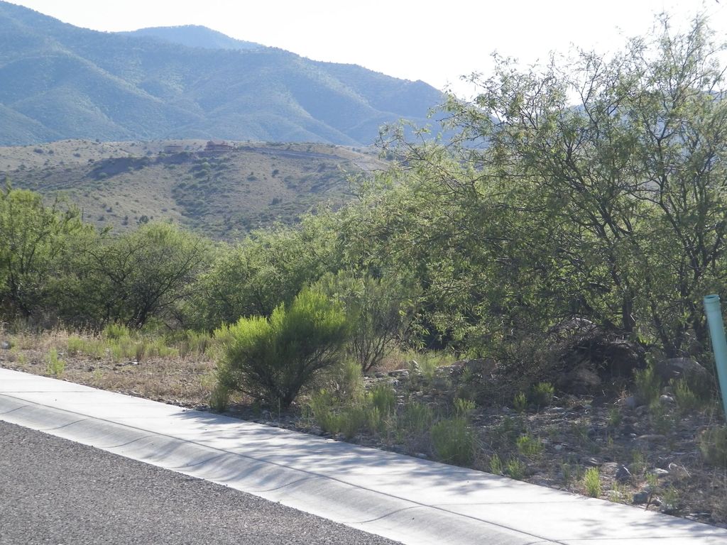 1660 Buena Vista Drive (unit 15), Clarkdale