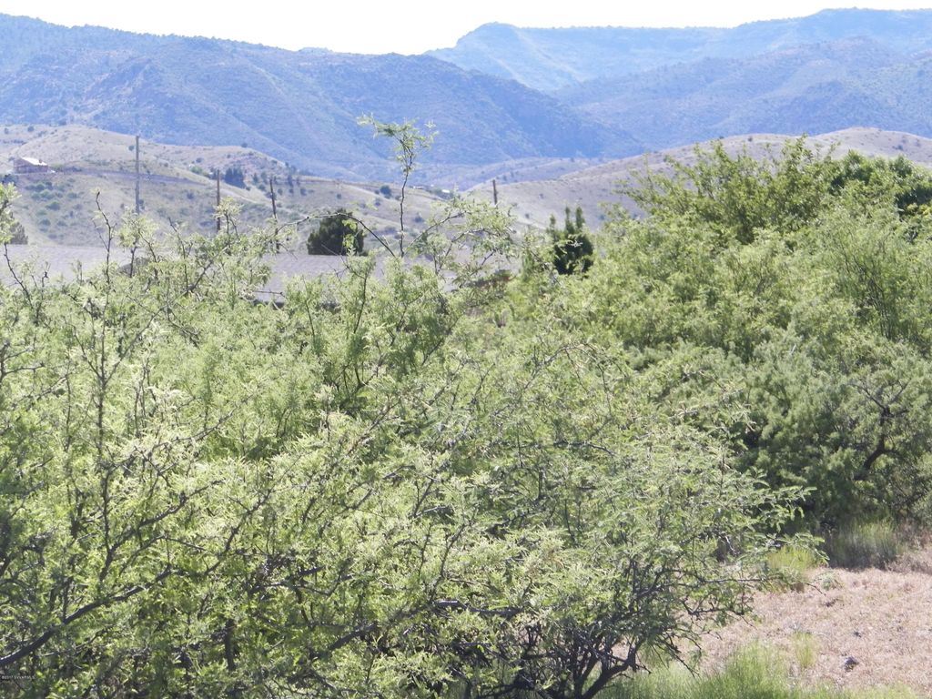 2070 Crossroads Boulevard (unit 128), Clarkdale