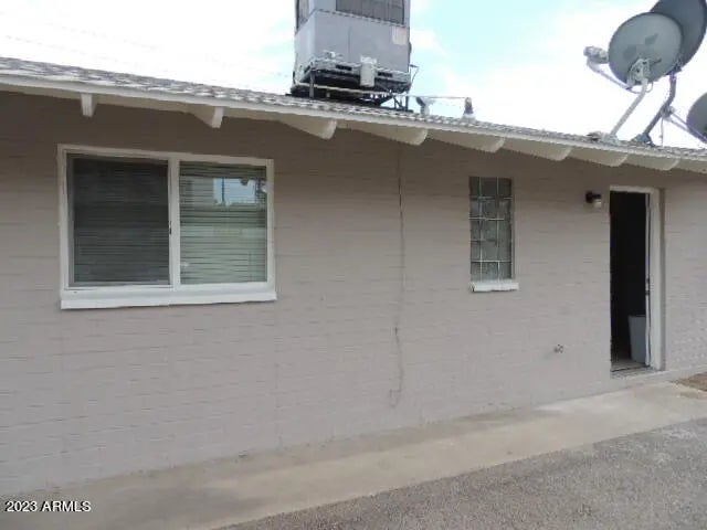 Photo of Listing #6933599