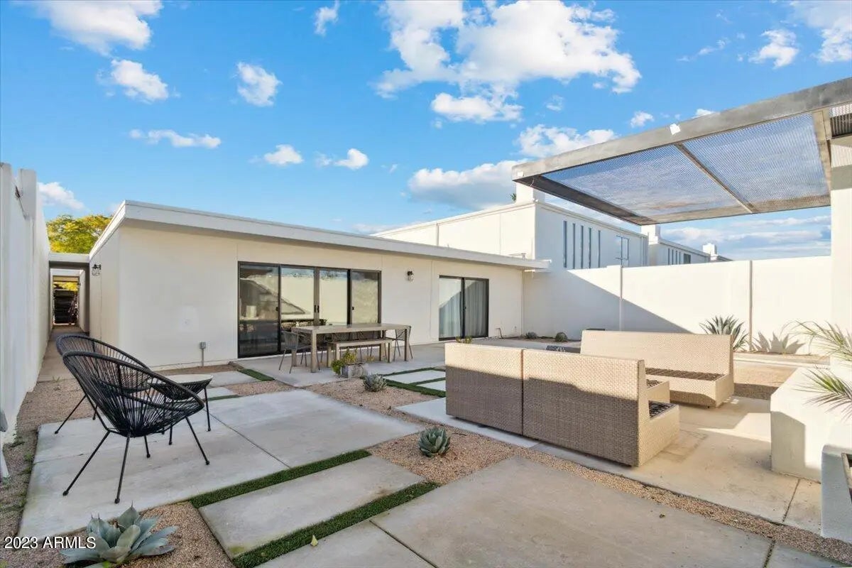 Photo of Listing #6933603