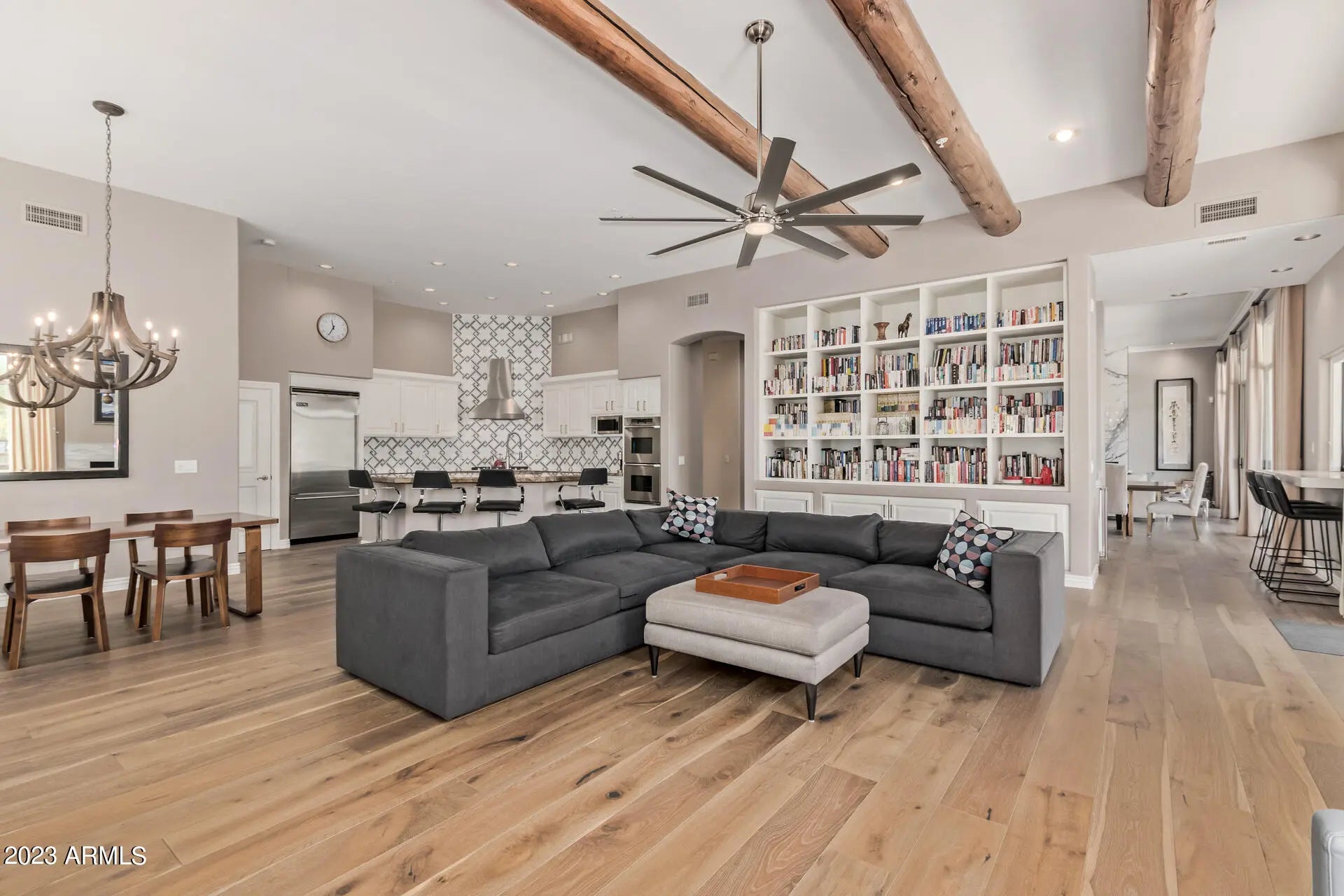 Photo of Listing #6933618