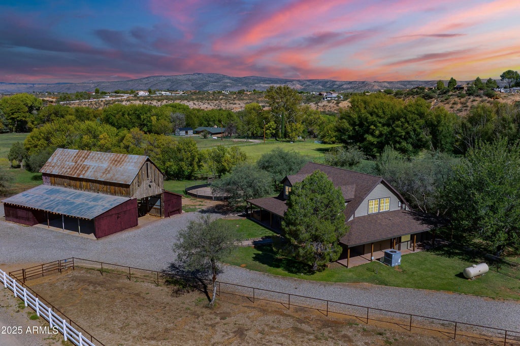 10100 E Rafter L Lane, Cornville