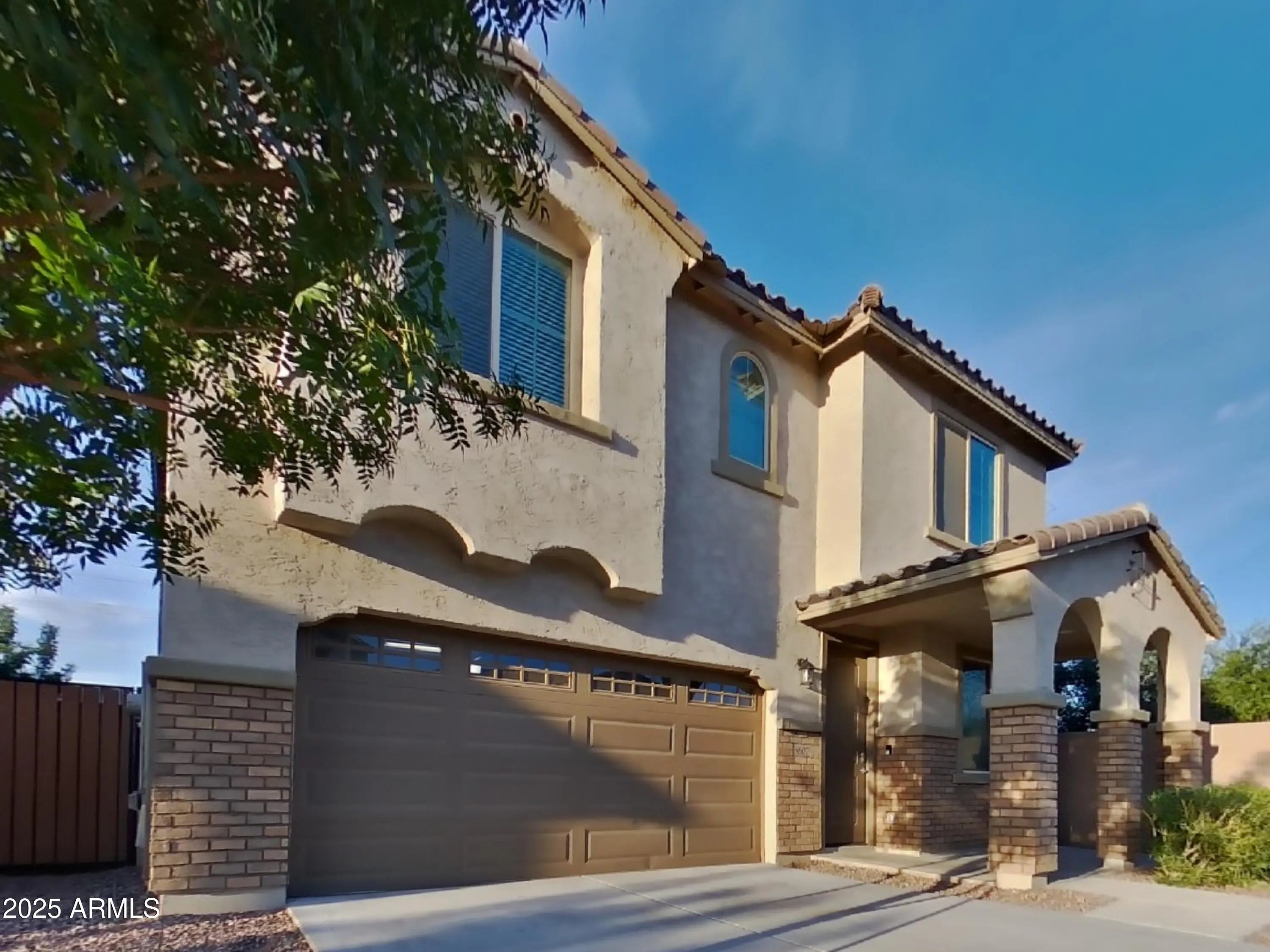 Photo of Listing #6934160