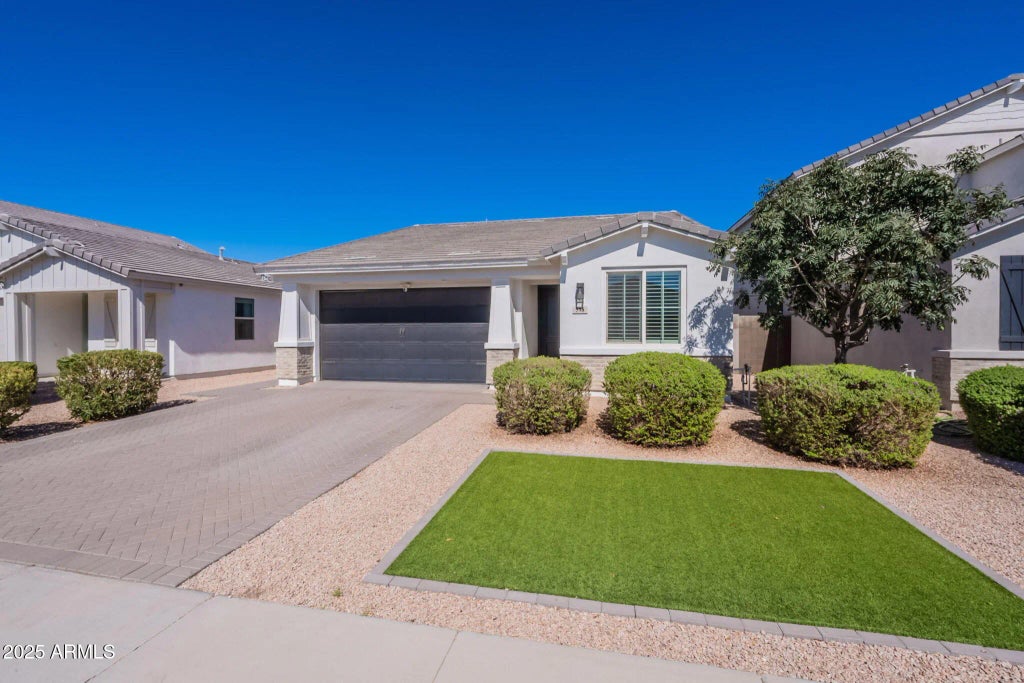 598 E Hazelnut Lane, San Tan Valley