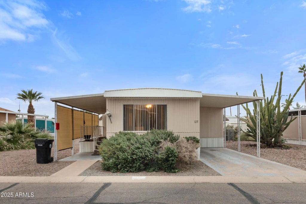 535 S Alma School Road (unit 127), Mesa