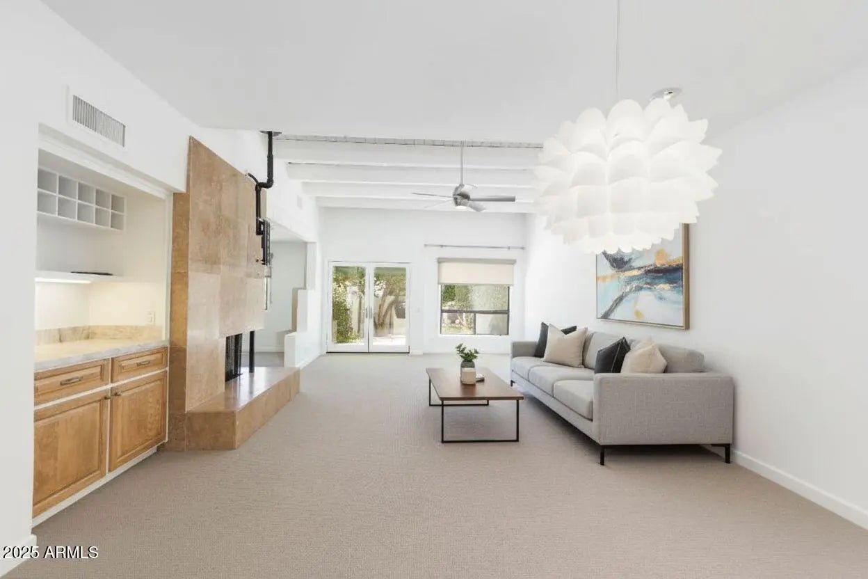 Photo of Listing #6934424