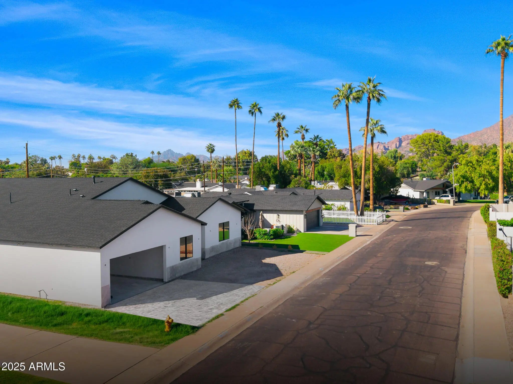 Photo of Listing #6946396