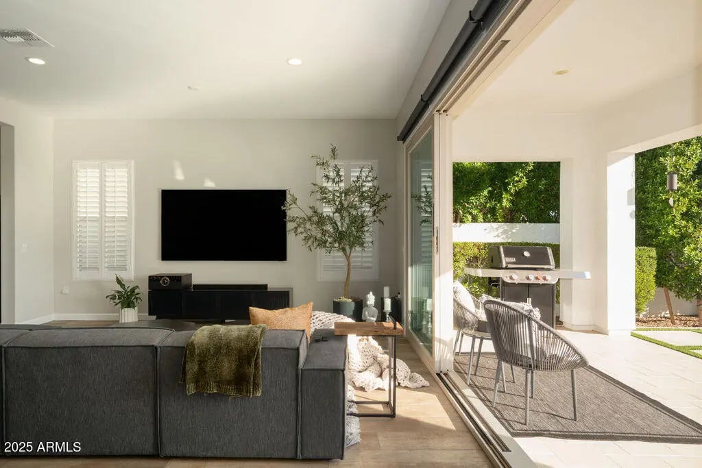 6525 E Libby Street, Phoenix