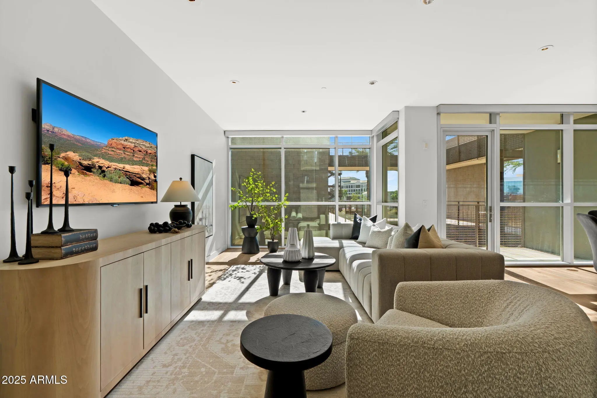 Photo of Listing #6934692