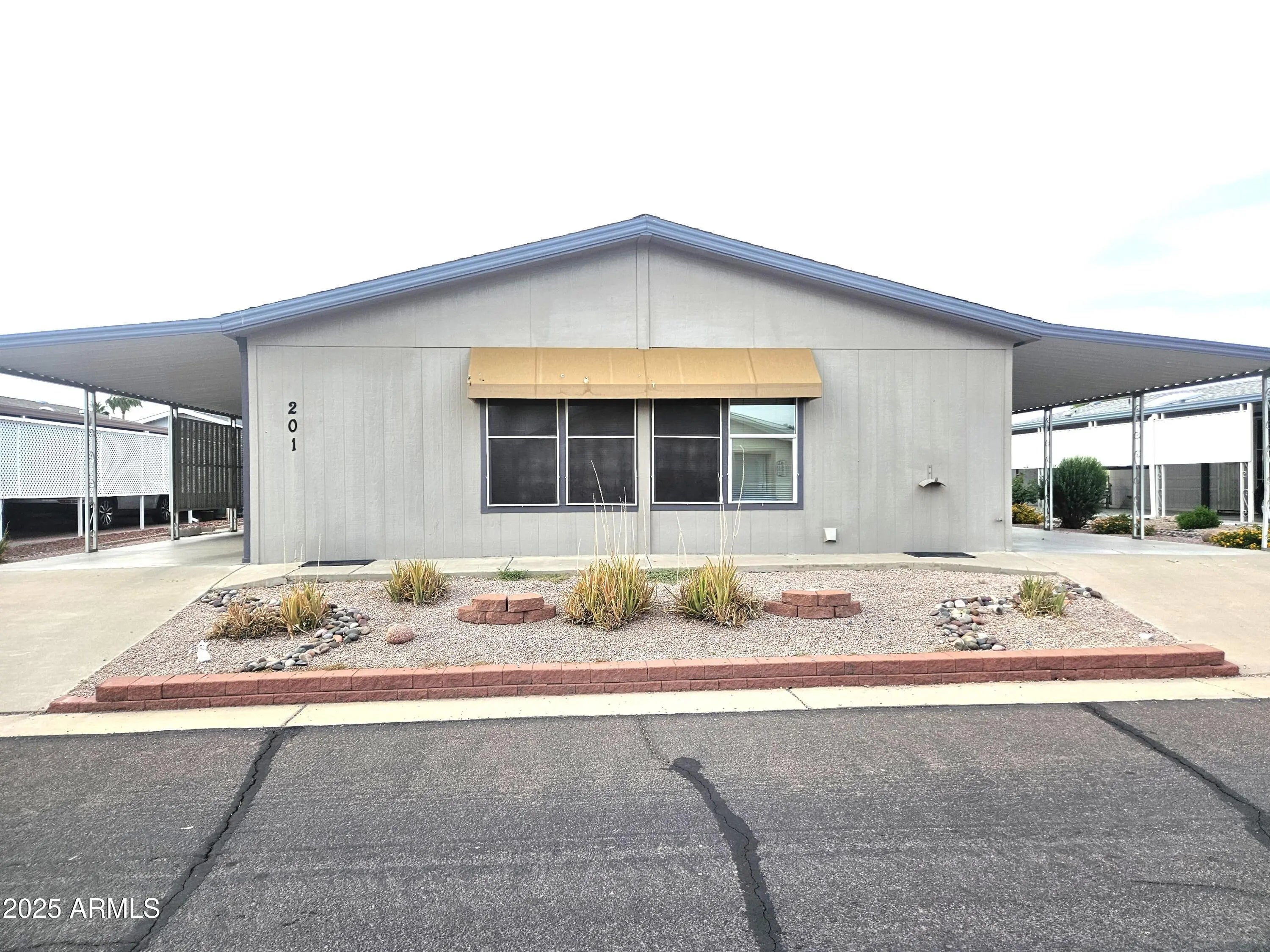 Photo of Listing #6934119