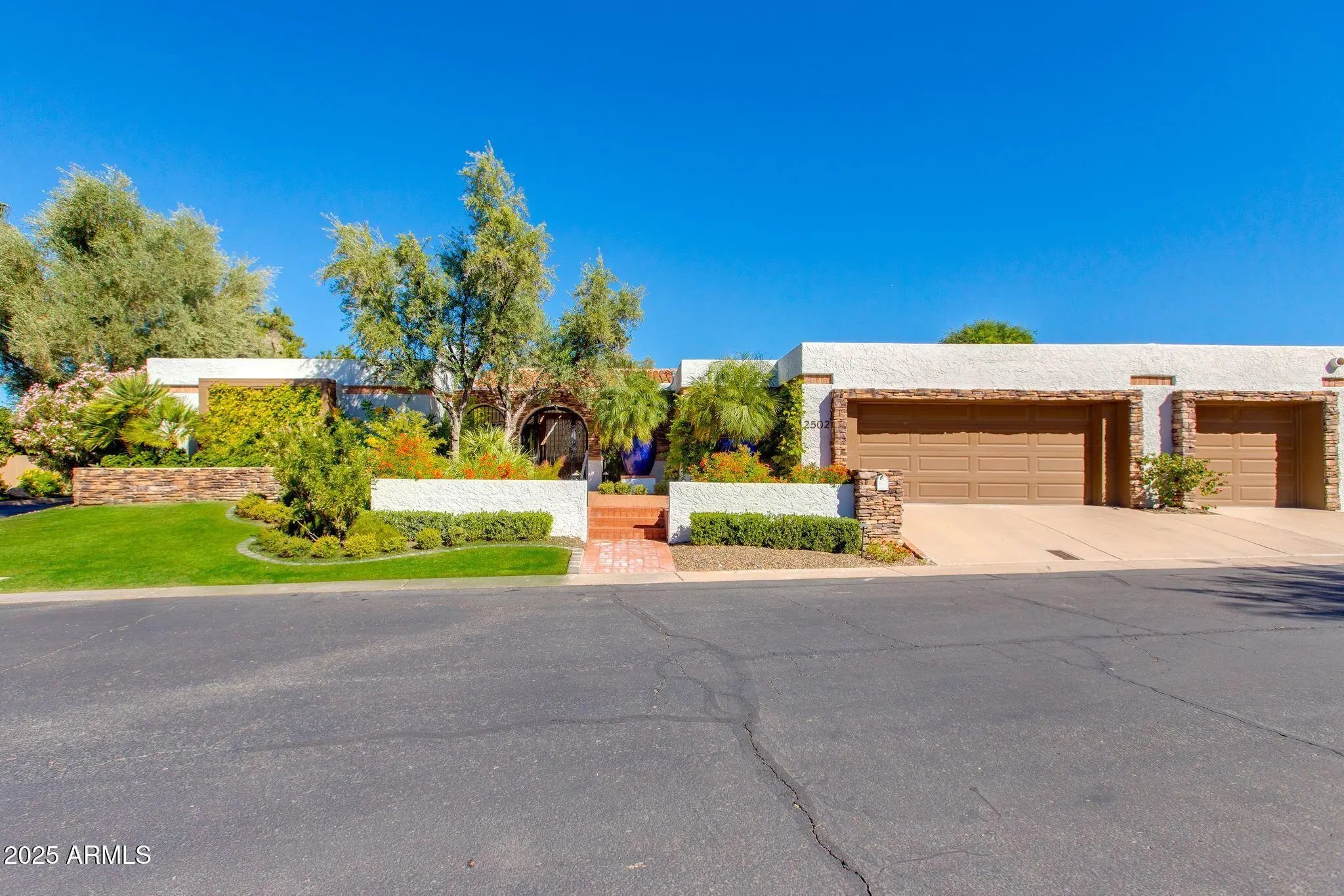 Photo of Listing #6933962