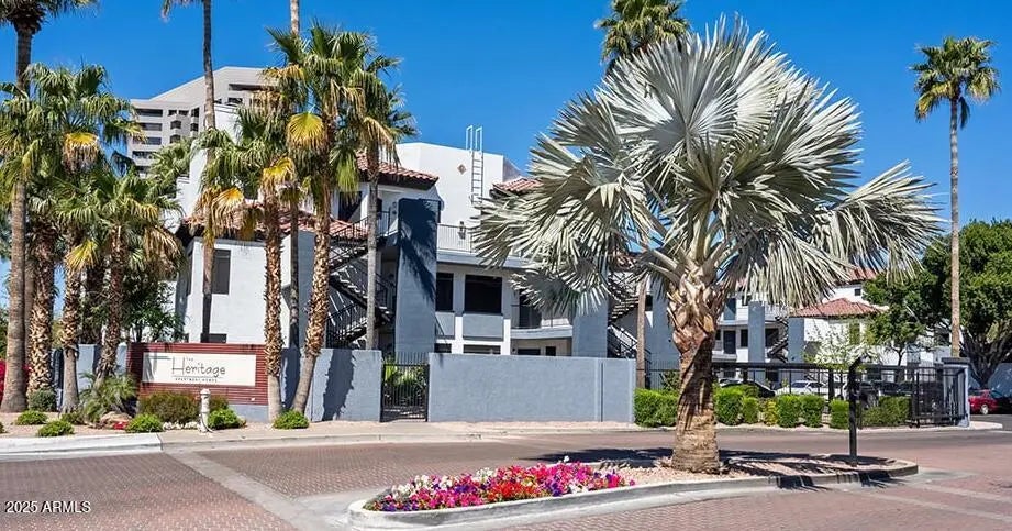 Photo of Listing #6935017