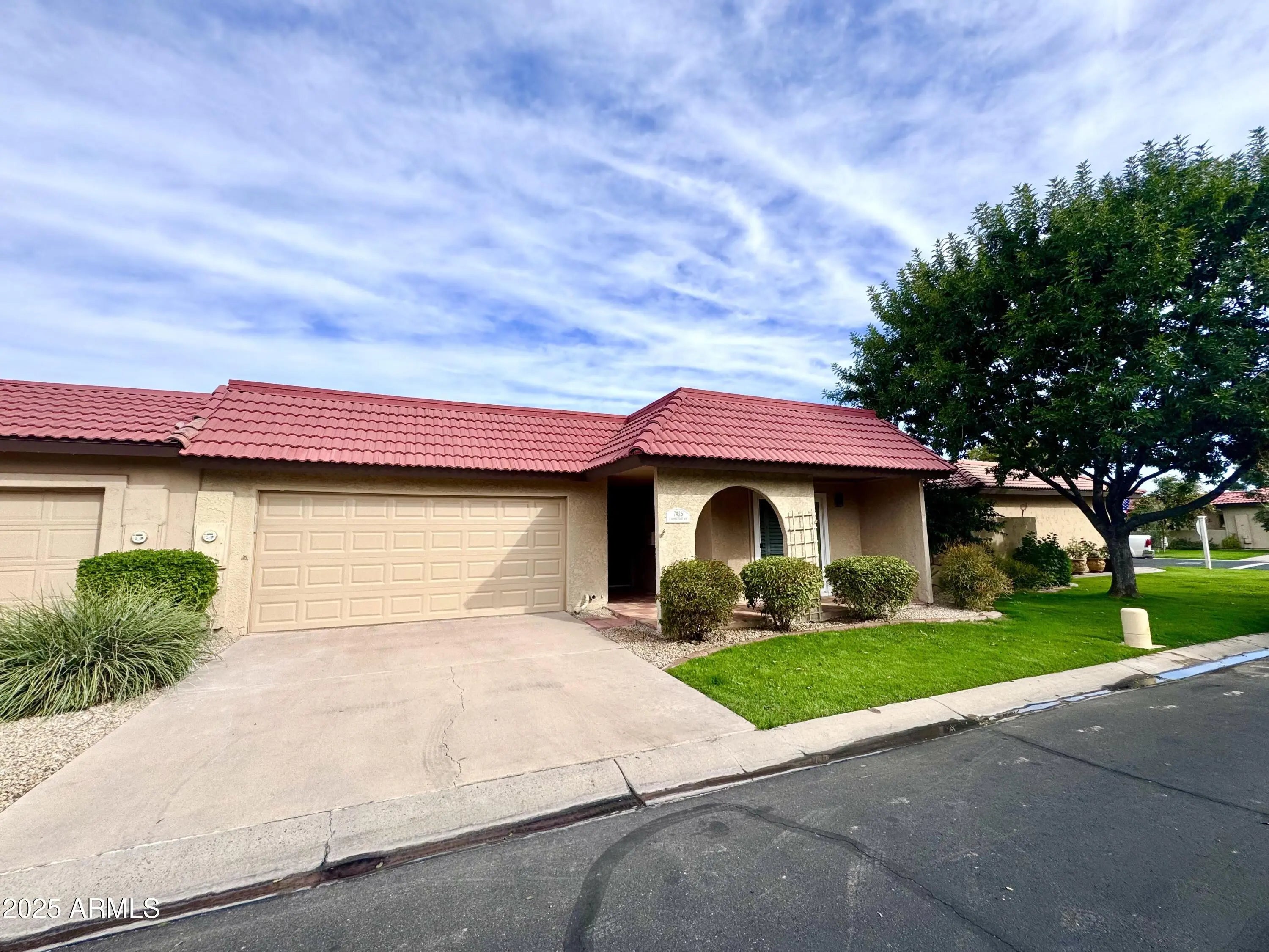 Photo of Listing #6950870