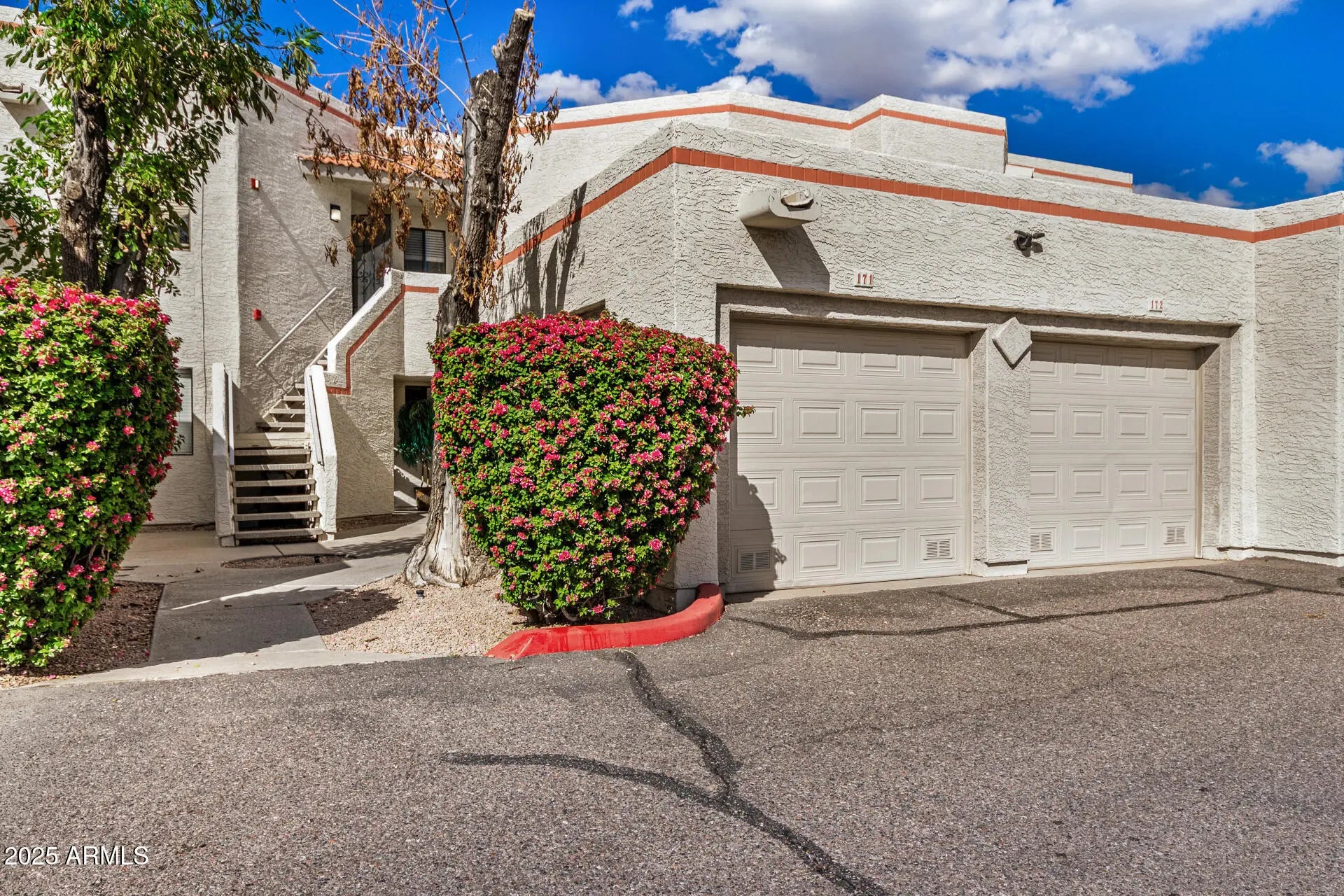 Photo of Listing #6934733