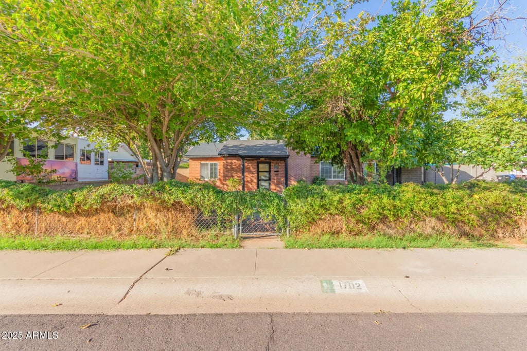 1702 W Heatherbrae Drive, Phoenix