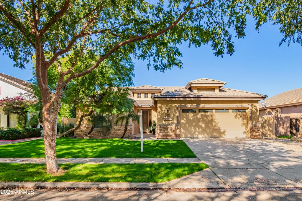 3544 E Lexington Court, Gilbert