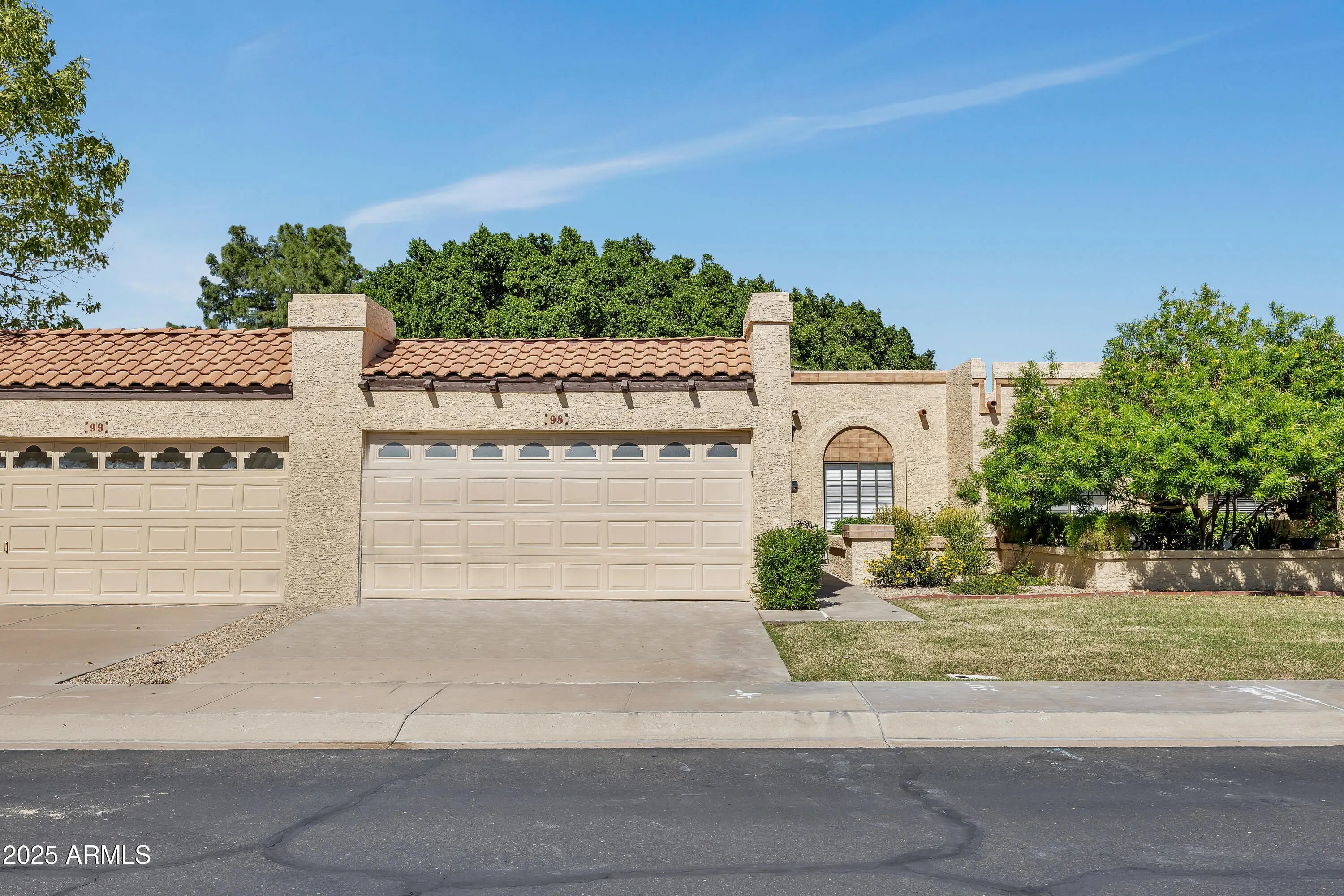 Photo of Listing #6934371