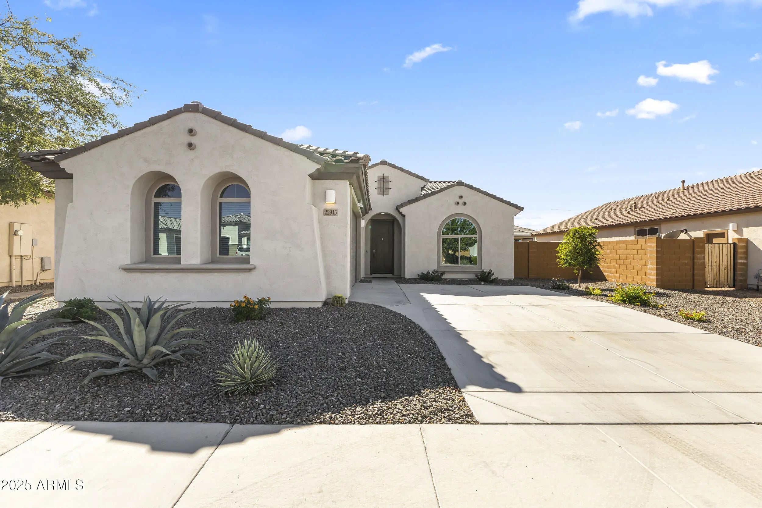 Photo of Listing #6936583