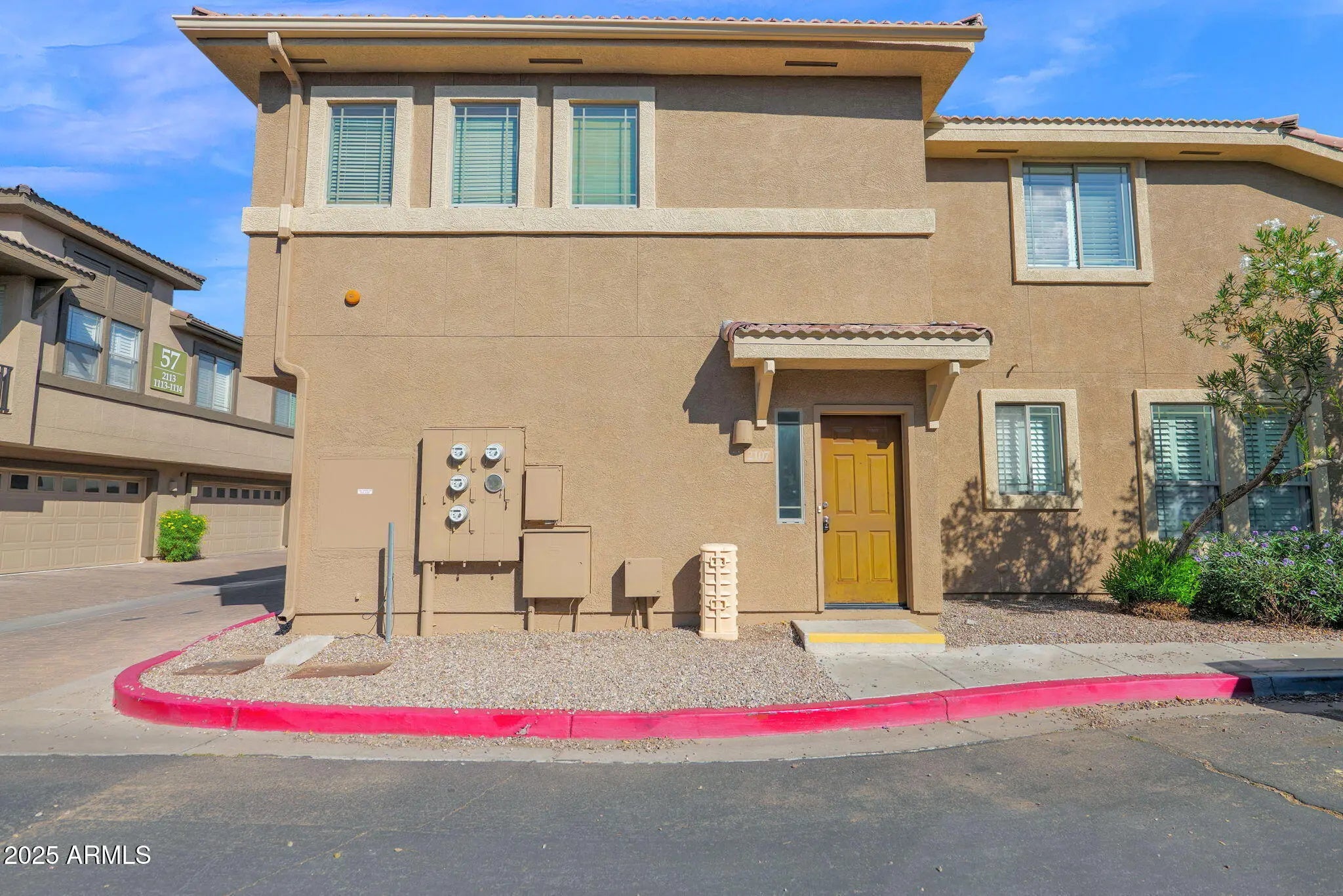 Photo of Listing #6939547