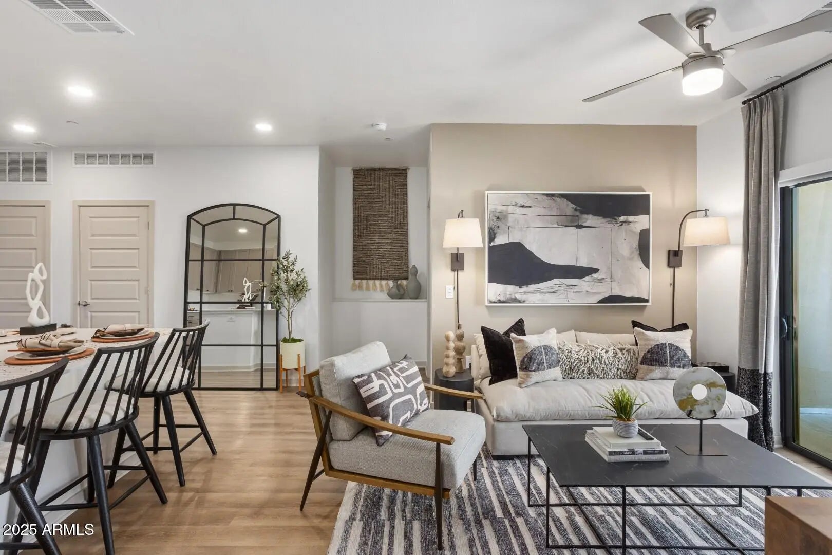 Photo of Listing #6934419