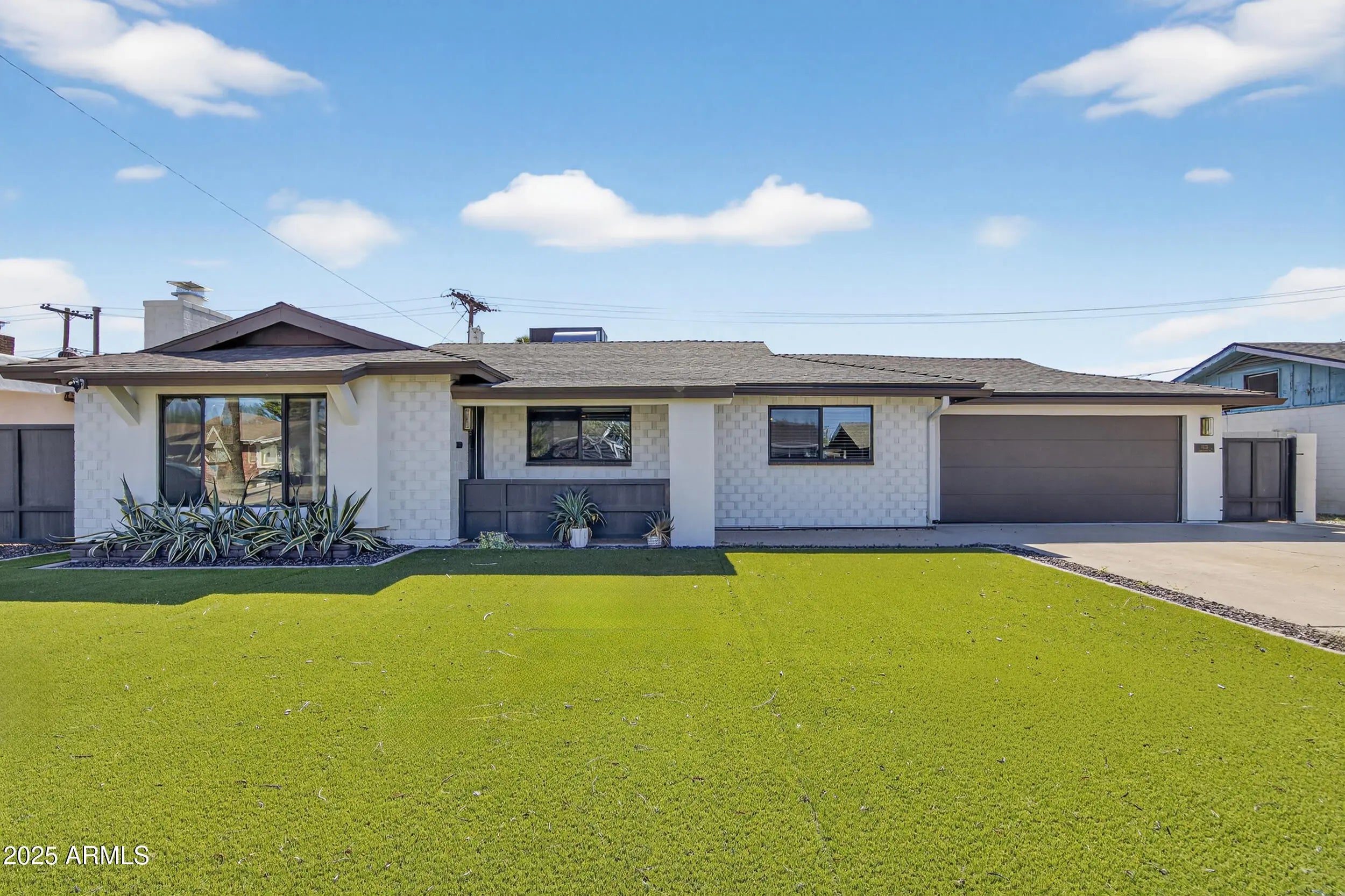 Photo of Listing #6936599