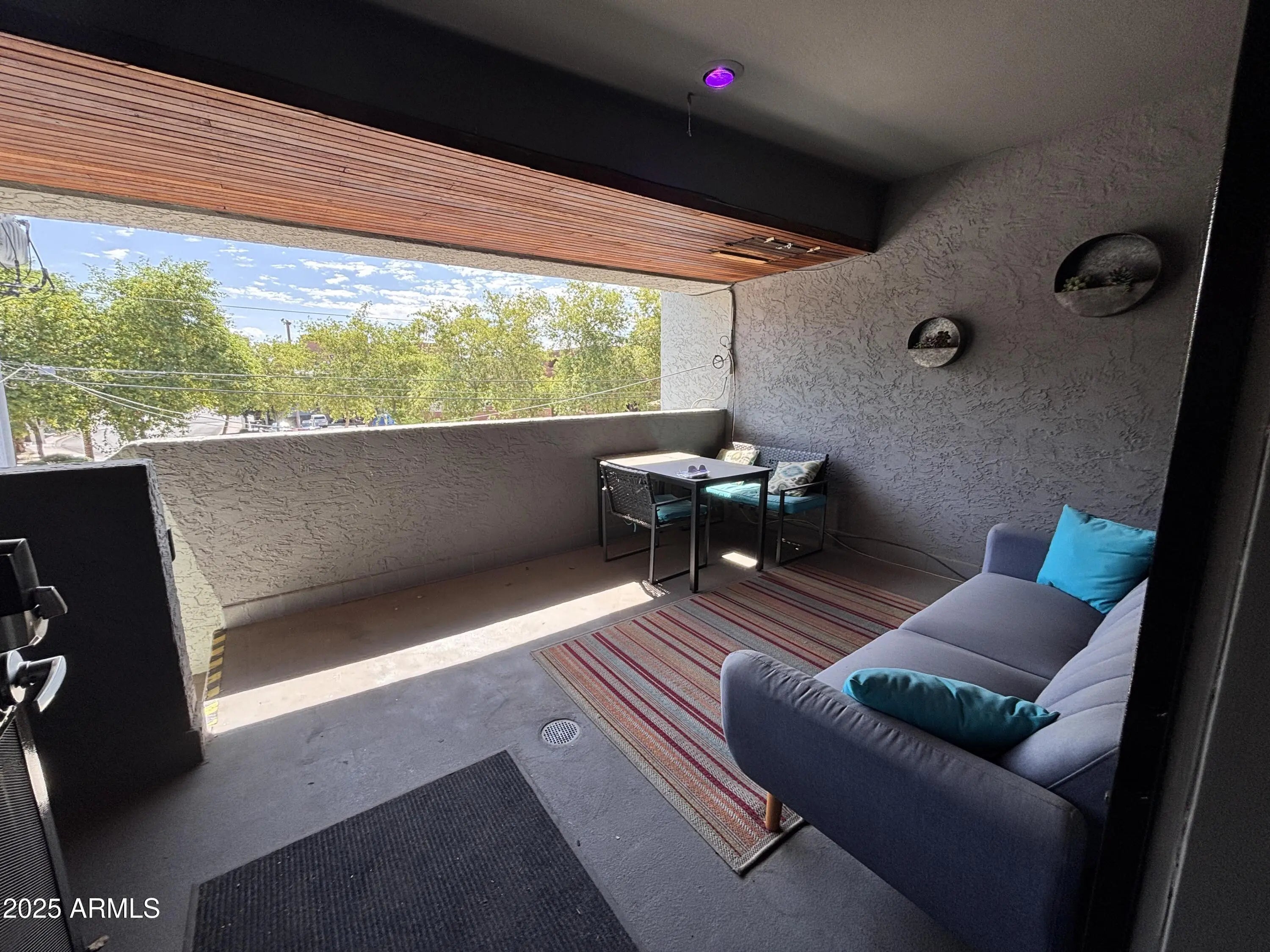 Photo of Listing #6934506