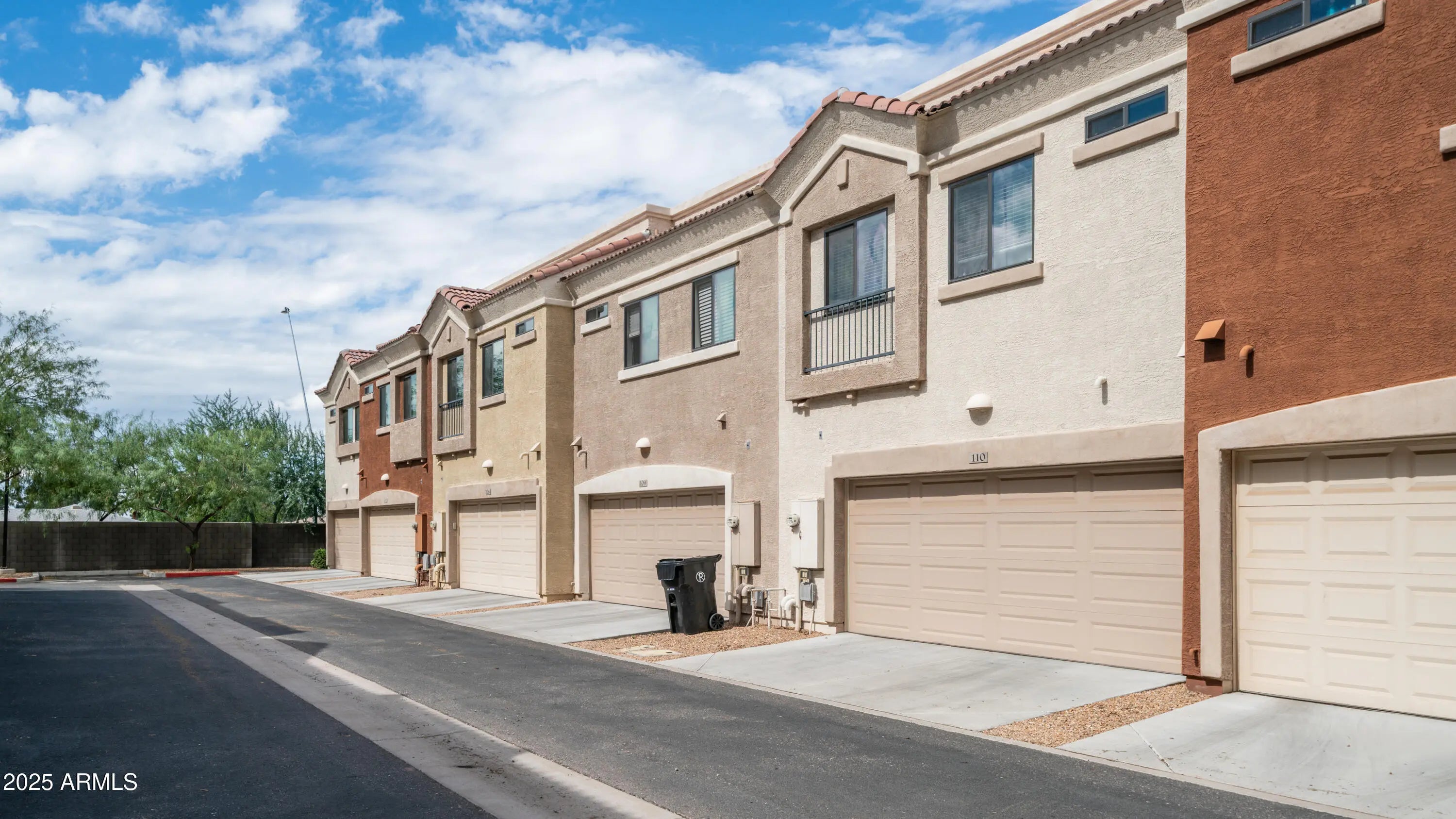 Photo of Listing #6934515