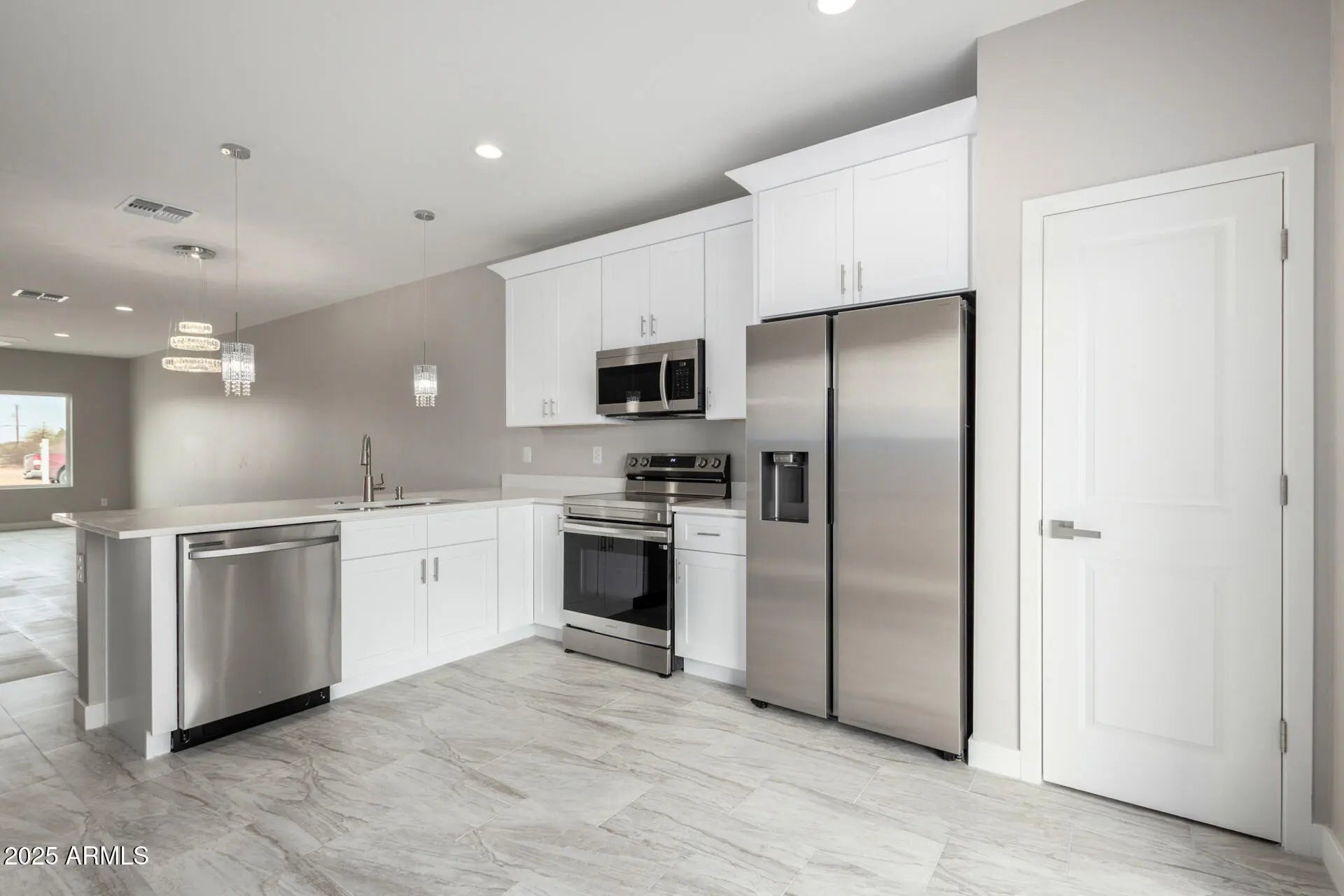 Photo of Listing #6934556