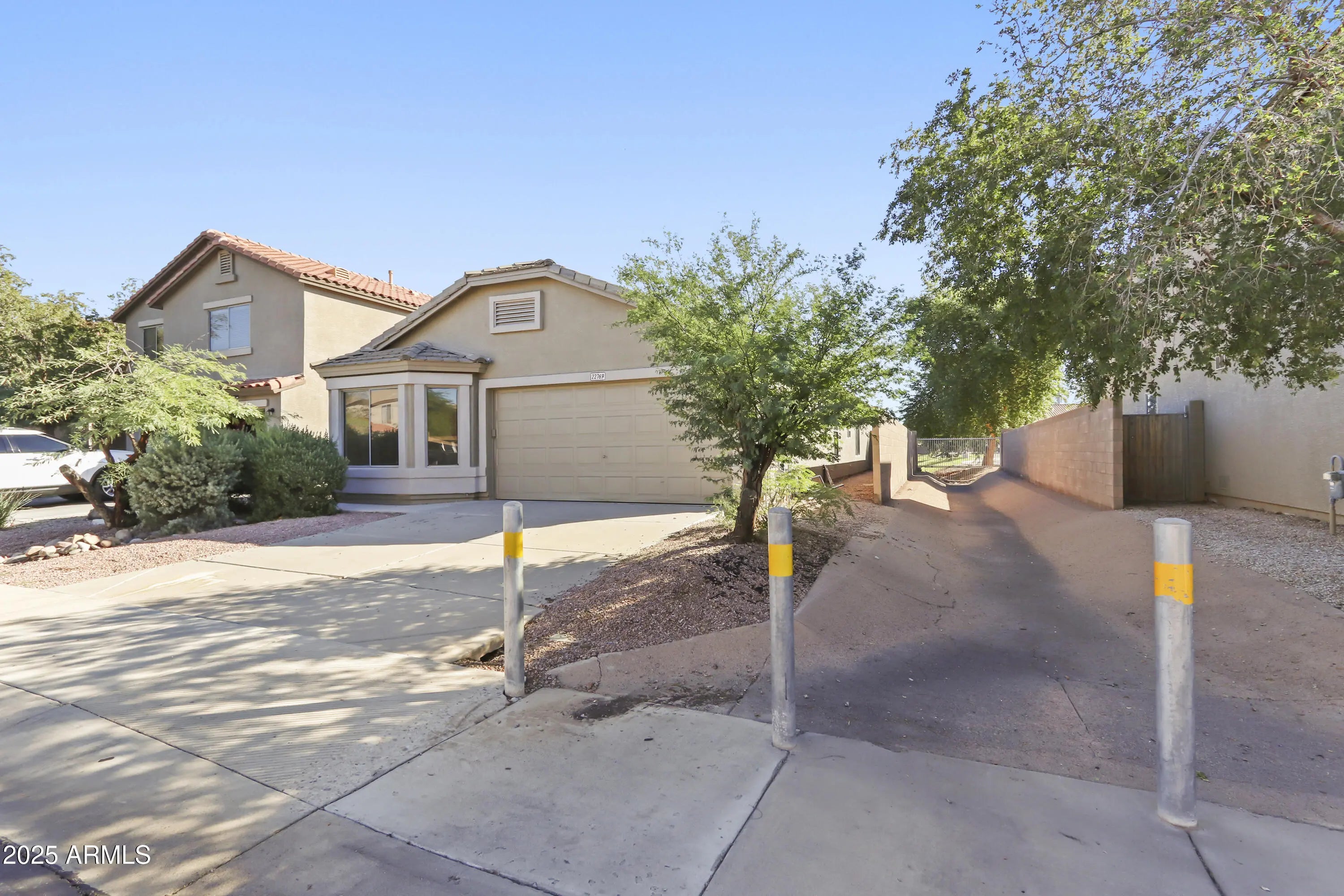 Photo of Listing #6935296