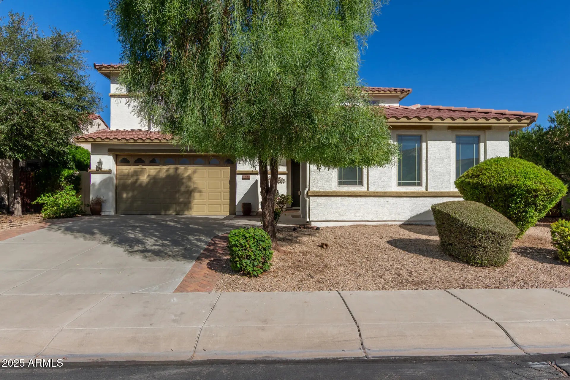 Photo of Listing #6935399